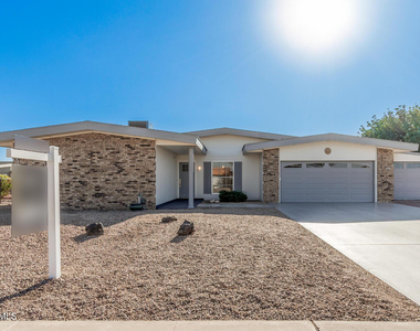 10641 W Boswell Boulevard - Photo Thumbnail 12