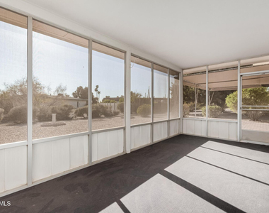 10641 W Boswell Boulevard - Photo Thumbnail 23