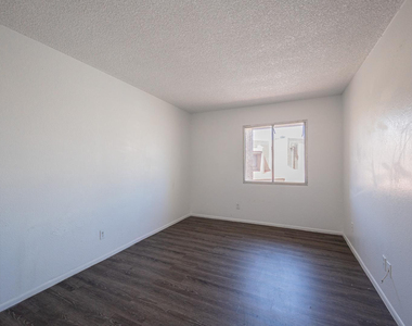 7314 N 43rd Avenue - Photo Thumbnail 14