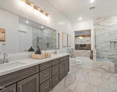 7403 W Lisbon Lane - Photo Thumbnail 7