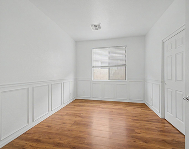 15235 W Windward Avenue - Photo Thumbnail 22