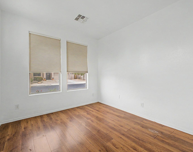 15235 W Windward Avenue - Photo Thumbnail 20