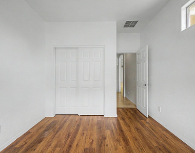 15235 W Windward Avenue - Photo Thumbnail 21