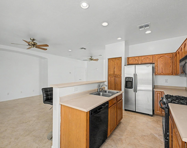 15235 W Windward Avenue - Photo Thumbnail 13