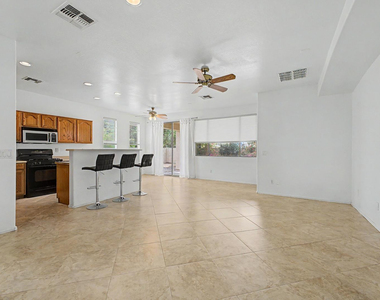 15235 W Windward Avenue - Photo Thumbnail 8