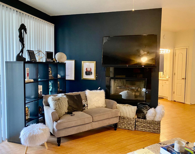 1701 E Colter - Photo Thumbnail 12