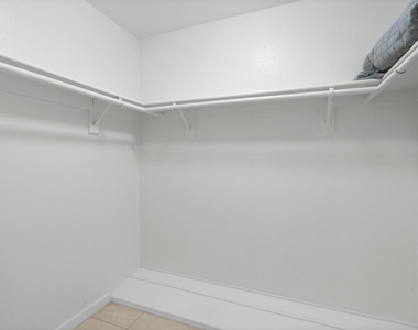 7339 E Northland Drive - Photo Thumbnail 14