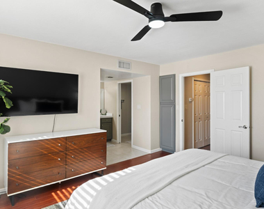 7339 E Northland Drive - Photo Thumbnail 18