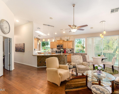 3341 E Fremont Road - Photo Thumbnail 8