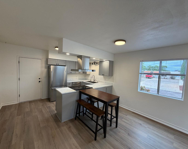 1417 Plaza Merito - Photo Thumbnail 5