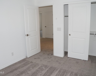 3809 N 100th Drive - Photo Thumbnail 27
