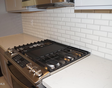 3809 N 100th Drive - Photo Thumbnail 19