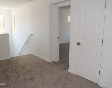 3809 N 100th Drive - Photo Thumbnail 29