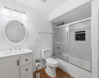 8639 E Virginia Avenue - Photo Thumbnail 6