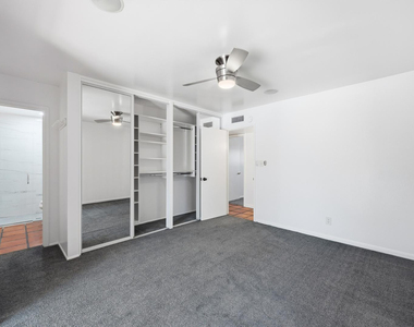 8639 E Virginia Avenue - Photo Thumbnail 18