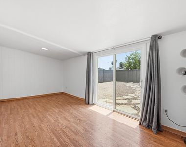 8639 E Virginia Avenue - Photo Thumbnail 17