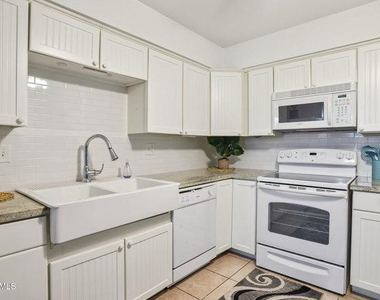 8046 E Oak Street - Photo Thumbnail 9