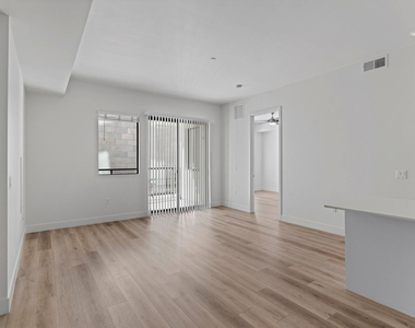 7300 E Earll Drive - Photo Thumbnail 7