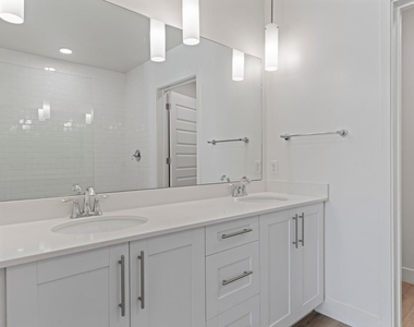 7300 E Earll Drive - Photo Thumbnail 34