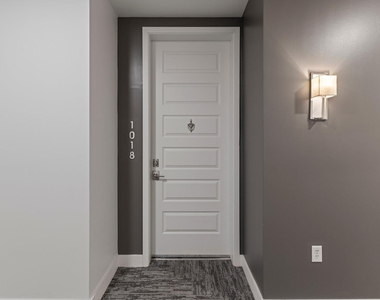 7300 E Earll Drive - Photo Thumbnail 32
