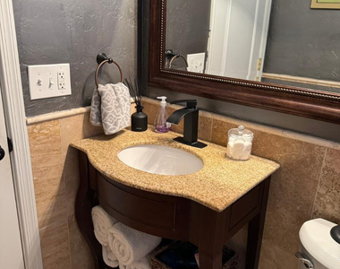 11035 N 32nd Street - Photo Thumbnail 8