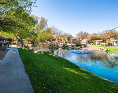 2750 S Voyager Drive - Photo Thumbnail 15