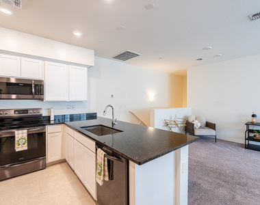 2750 S Voyager Drive - Photo Thumbnail 7