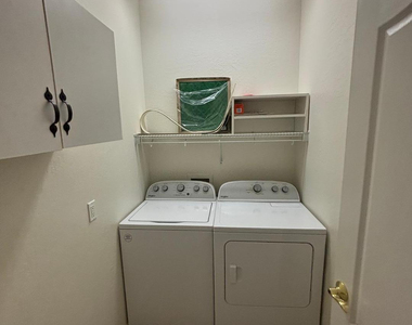 5036 E Catalina Court - Photo Thumbnail 8