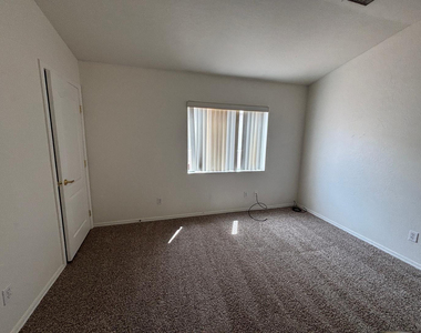 5036 E Catalina Court - Photo Thumbnail 7