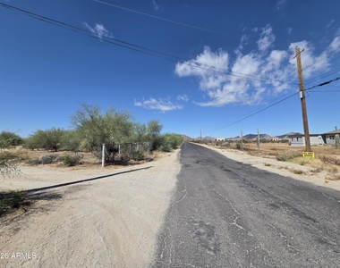 1469 W Virgil Drive - Photo Thumbnail 47