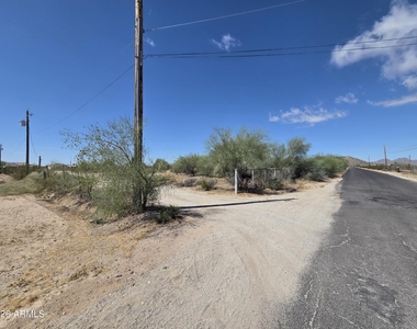 1469 W Virgil Drive - Photo Thumbnail 46