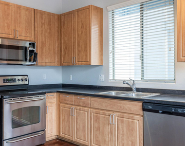 615 E Portland Street - Photo Thumbnail 16