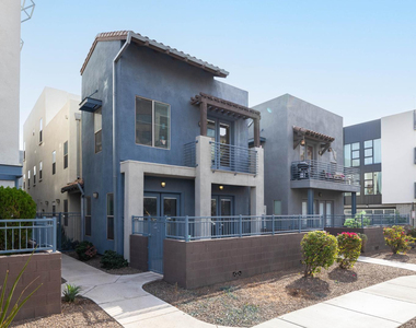 615 E Portland Street - Photo Thumbnail 37