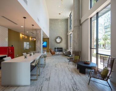 3131 N Central - Photo Thumbnail 23