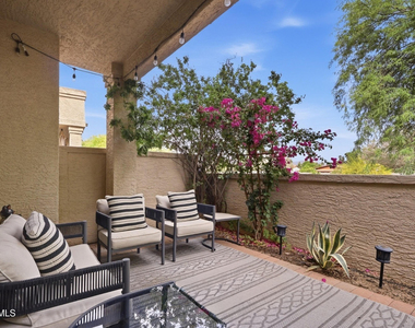 11515 N 91st Street - Photo Thumbnail 8