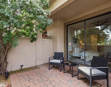 11515 N 91st Street - Photo Thumbnail 12