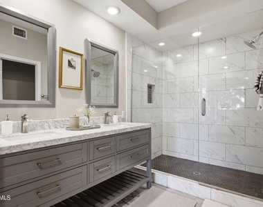 11515 N 91st Street - Photo Thumbnail 5