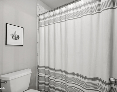 11515 N 91st Street - Photo Thumbnail 25