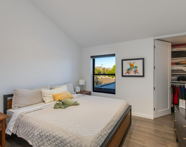 1341 E Pomelo Grove Lane - Photo Thumbnail 9