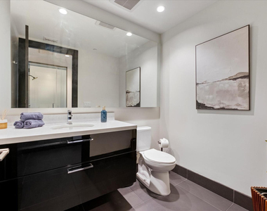 4422 N 75th Street - Photo Thumbnail 17