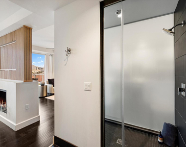4422 N 75th Street - Photo Thumbnail 39