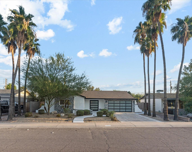 8525 E Clarendon Avenue - Photo Thumbnail 37