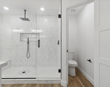 8525 E Clarendon Avenue - Photo Thumbnail 13