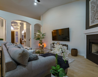 17635 N 55th Place - Photo Thumbnail 67