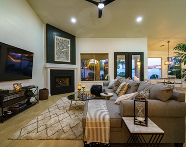 17635 N 55th Place - Photo Thumbnail 46