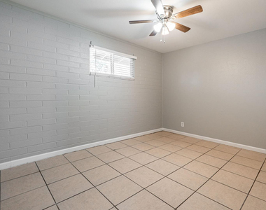 4423 N 23rd Avenue - Photo Thumbnail 11