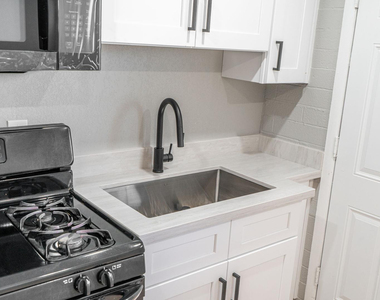 4423 N 23rd Avenue - Photo Thumbnail 4