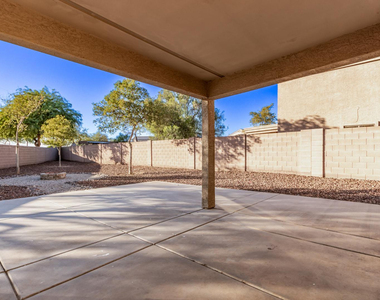 1368 S 232nd Avenue - Photo Thumbnail 36