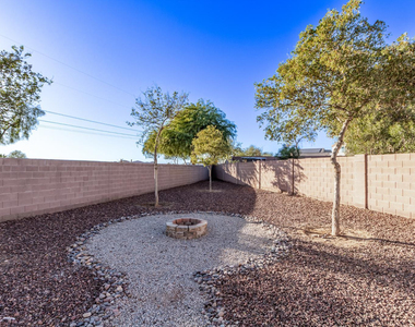 1368 S 232nd Avenue - Photo Thumbnail 32