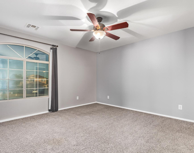 1368 S 232nd Avenue - Photo Thumbnail 21